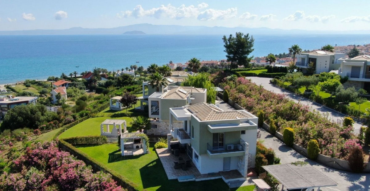 Дома в Греции у моря