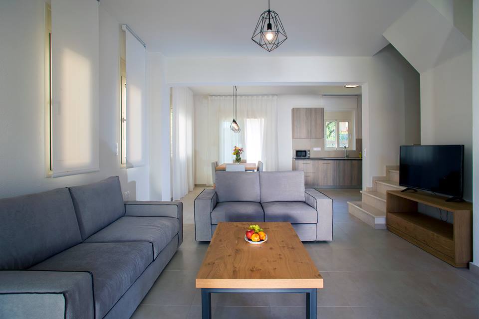 review-greece-online-1