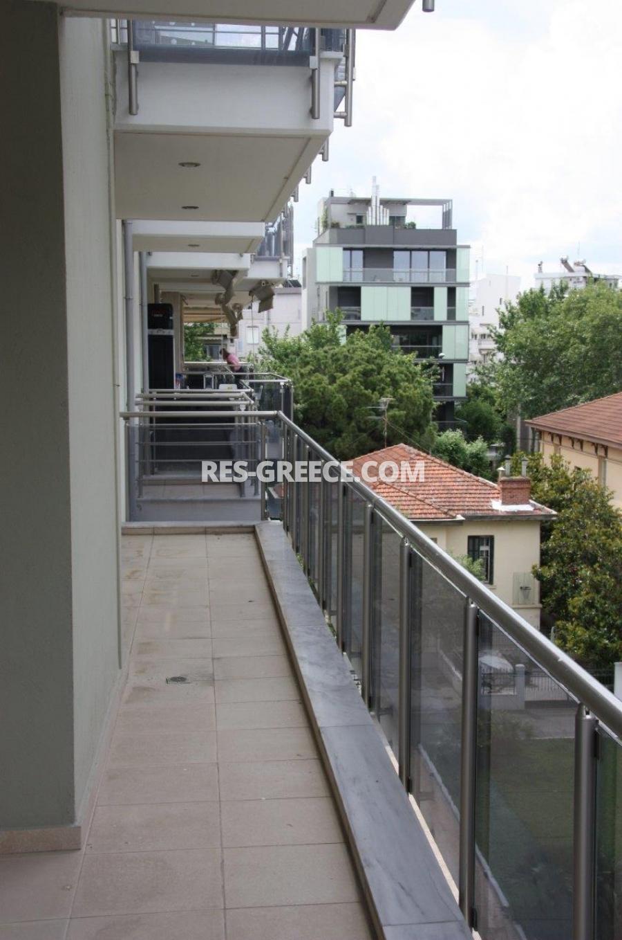 Buy apartment and penthaus in Thessaloniki by the new paralia, Central