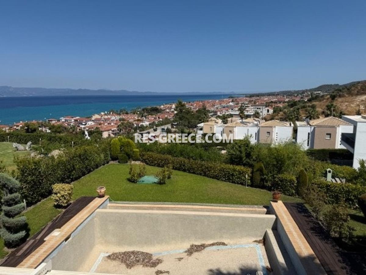 Ирида Маре 2, Халкидики-Кассандра, Греция - вилла с 5ю спальнями и великолепным садом в Пефкахори на продажу - Фото 8