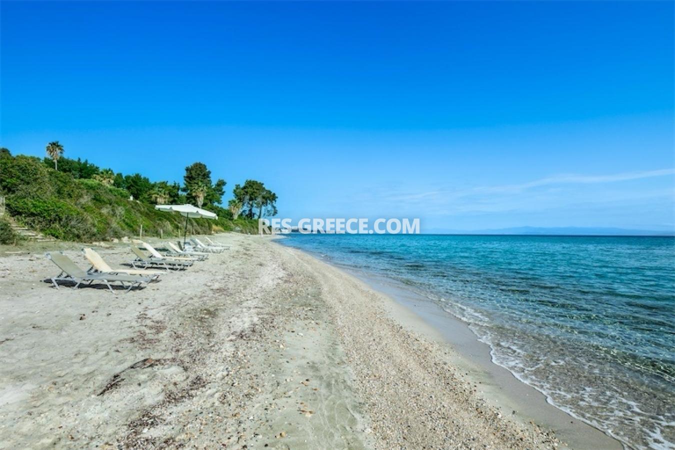 Паллирия вилла, Халкидики-Кассандра, Греция - вилла на 1 линии в закрытом комплексе Паллирис у моря - Фото 24