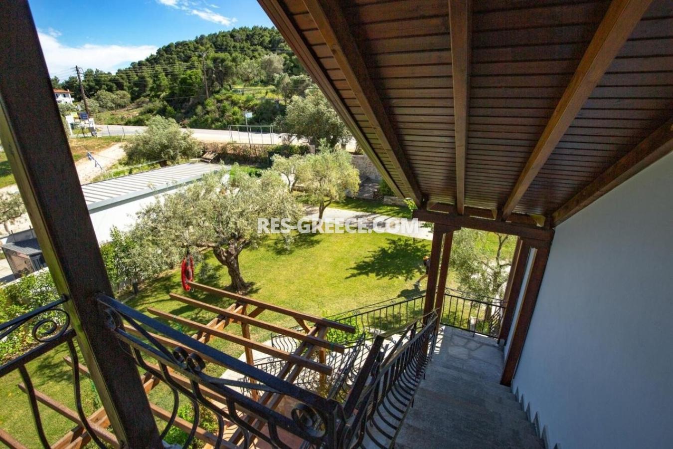 Наоко, Халкидики-Ситония, Греция - традиционная вилла на большом участке у пляжа - Фото 13